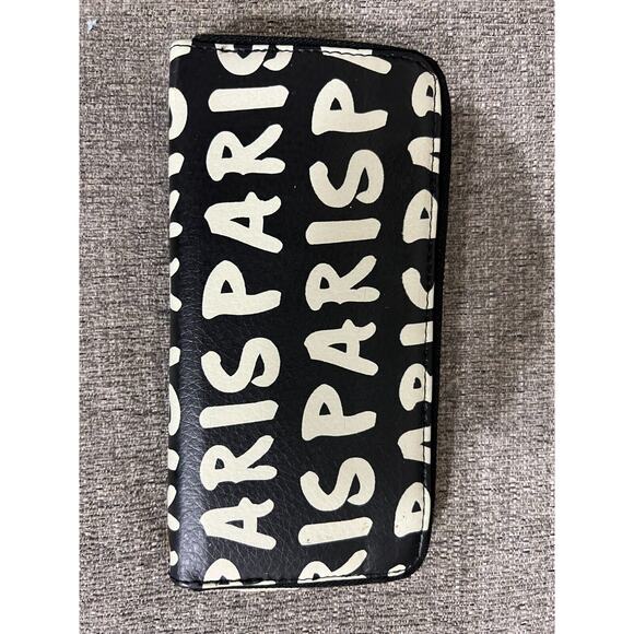 Ladies Metropolitan Wallet Collection Paris Print Wallet-Black. - Picture 1 of 3